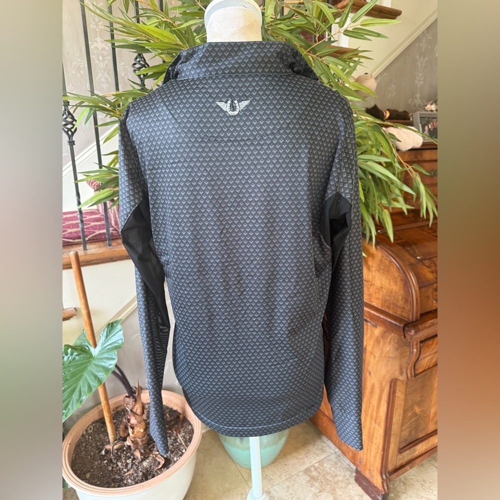 SOLD TuffRider Ladies Ventilated Technical Long Sleeve Sport Shirt, Black, Large - Picture 5 of 10